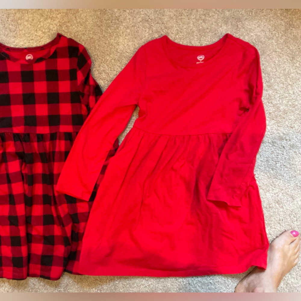 Bundle of twoWonder Nation Red and Black Plaid and Red dress with pockets size 5